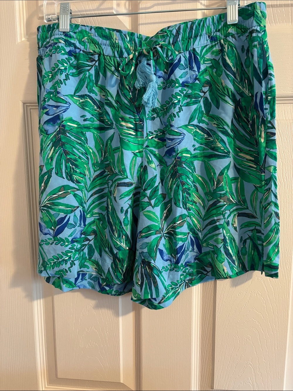 J. Jill Blue & Green Tropical Leaf Pull-On Shorts